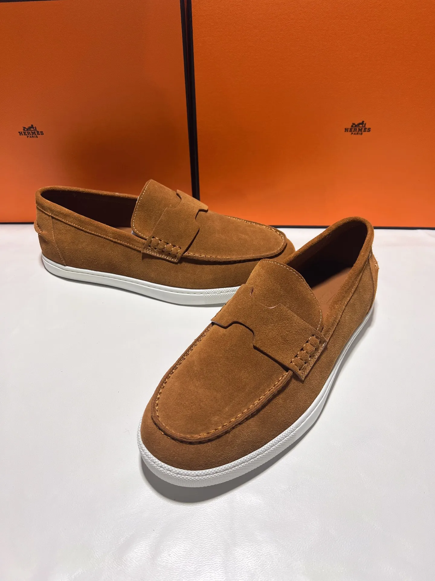👟👟Ex-factory price 540👟👟 ♥2025 HERMES The latest hot model, the official website is developed simultaneously, original quality Size: Women's size 36/46